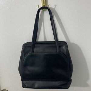 Kenneth Cole Classic Black Leather Shoulder Bag